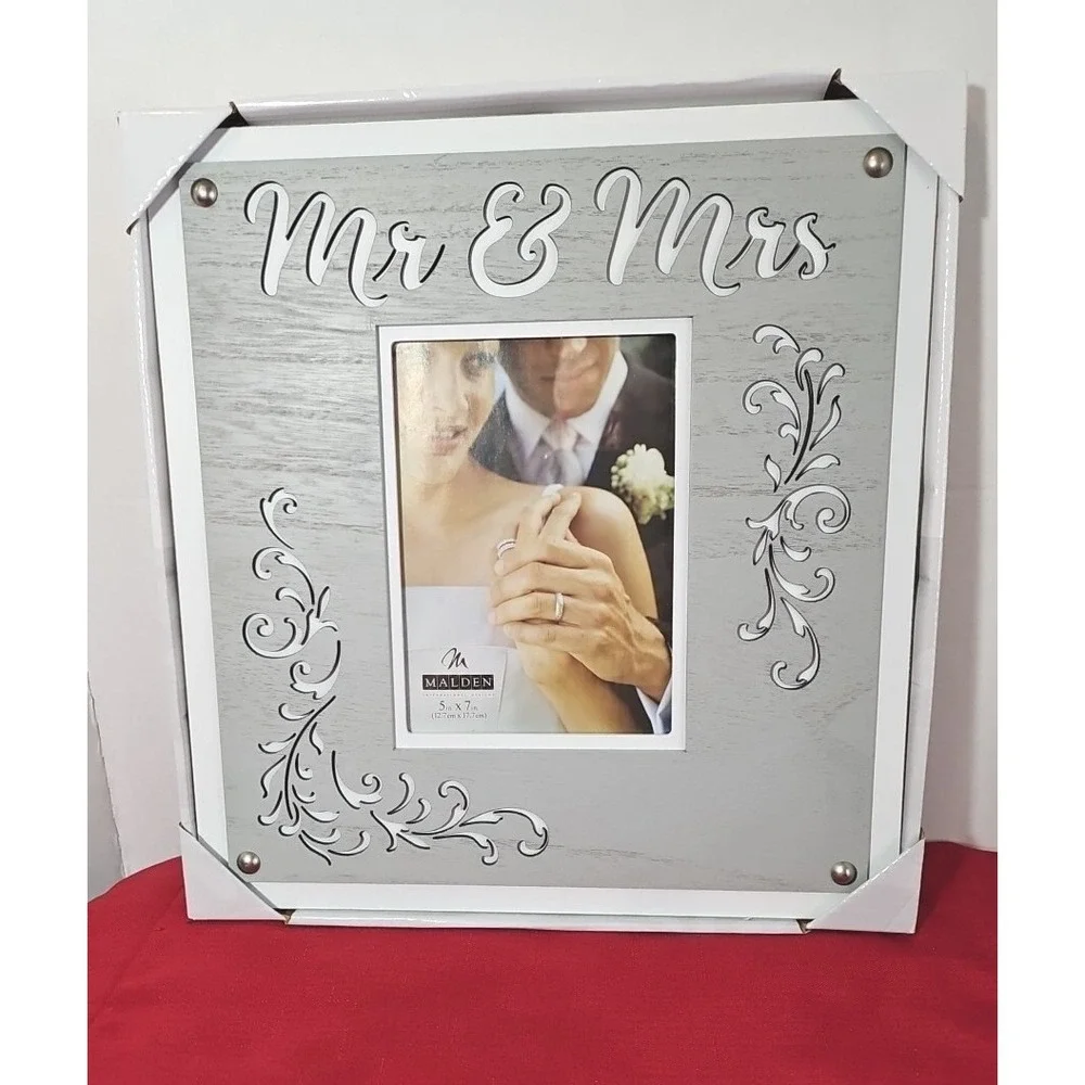 Malden Mr & Mrs Wedding Laser 5x7/12x13 Frame New In Box Gift Anniversary‎